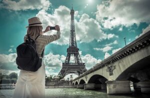 Travel Cost in Visiting Paris