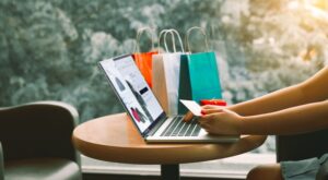 Holiday Online Shopping Safety Tips