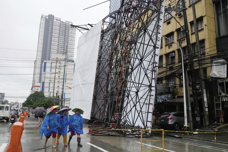 Typhoon Crising Philippines